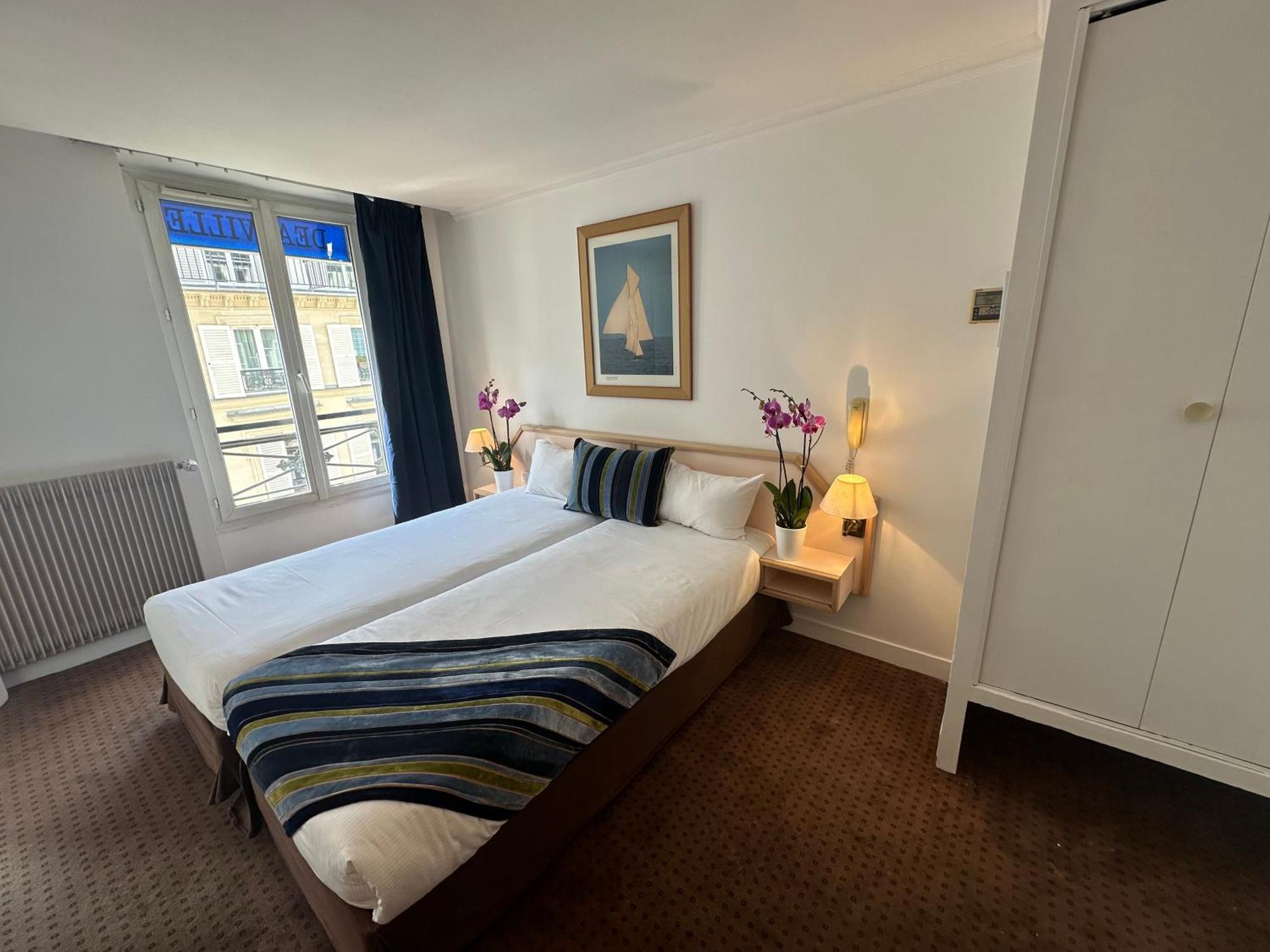 Hotel Opera Deauville Paris Exterior photo