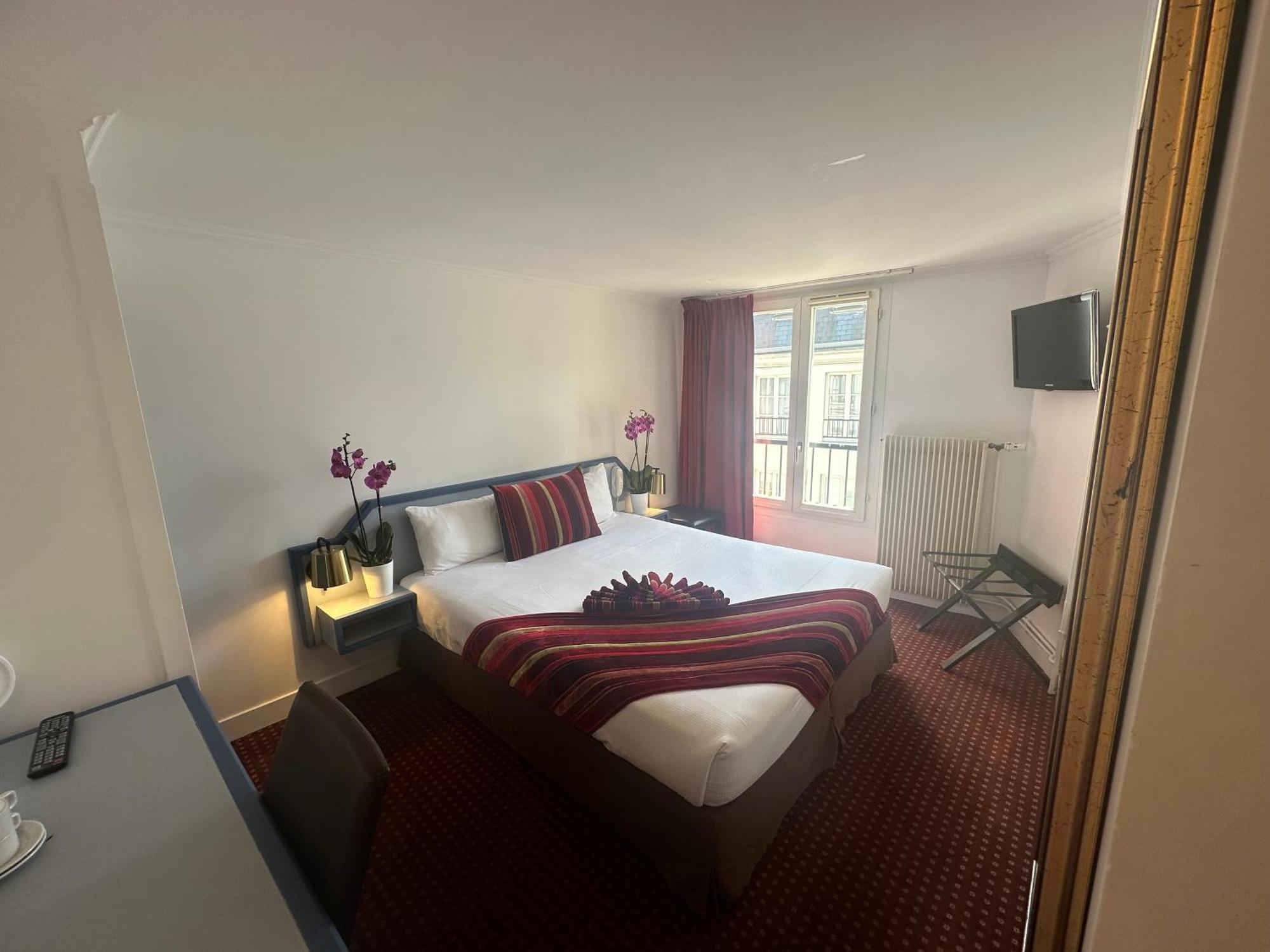 Hotel Opera Deauville Paris Exterior photo