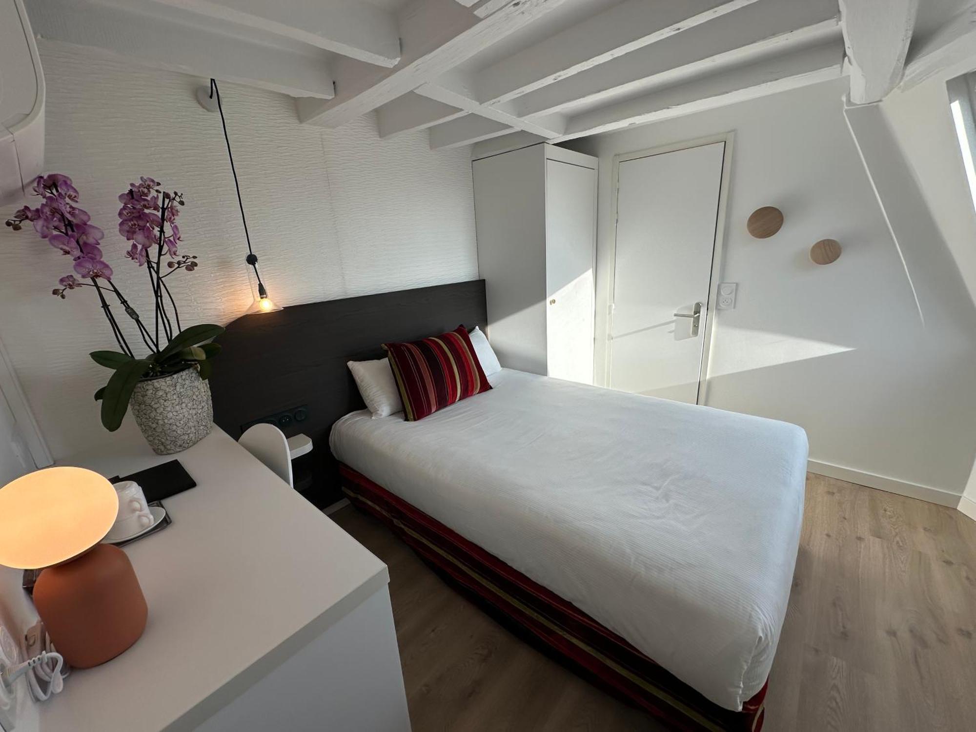 Hotel Opera Deauville Paris Exterior photo