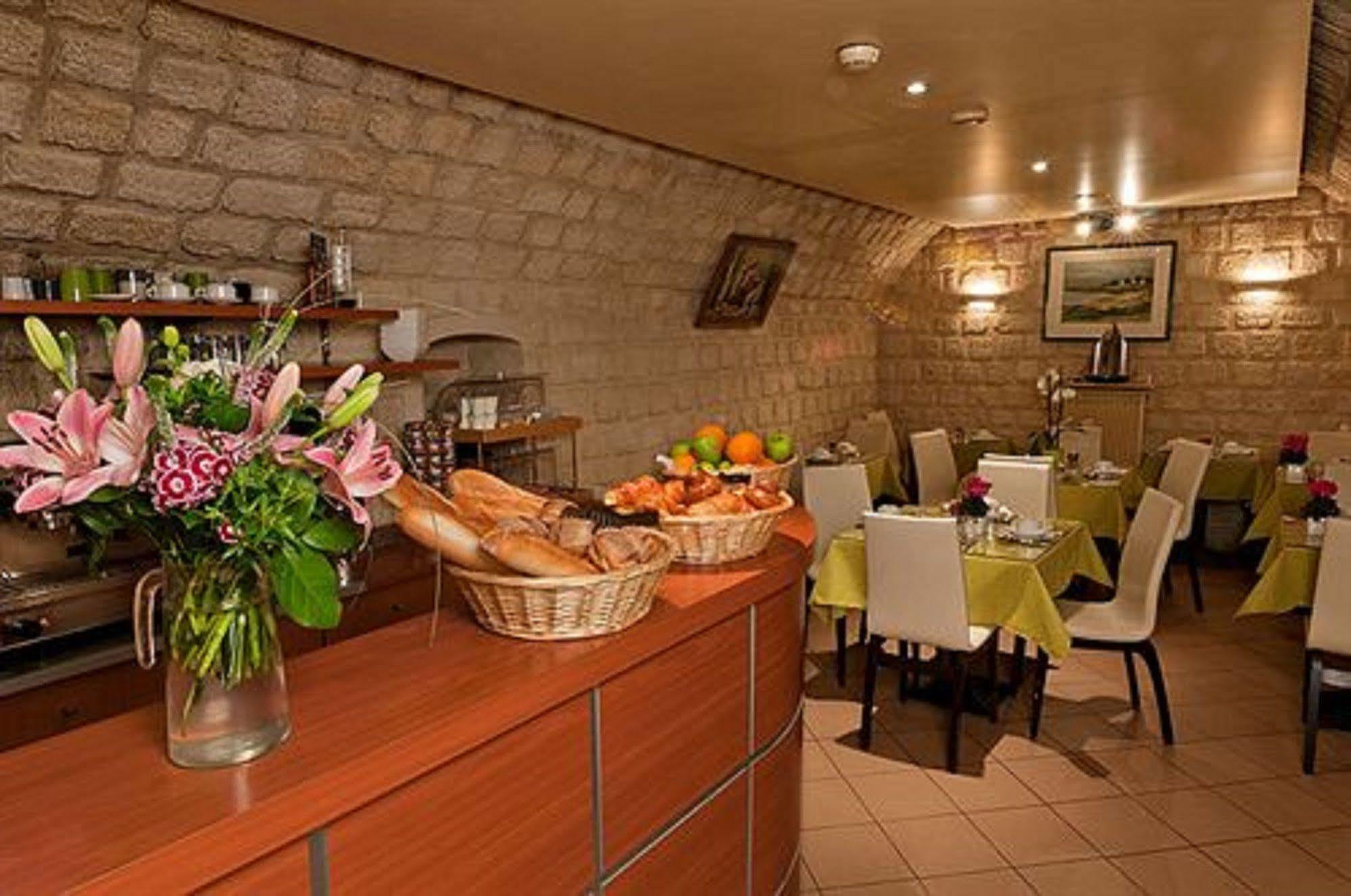 Hotel Opera Deauville Paris Exterior photo